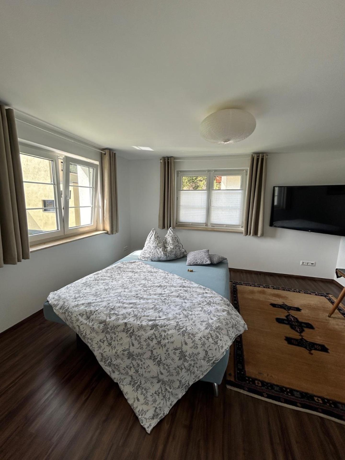 Appartement Mit Garten Und Panoramablick In Innsbruck